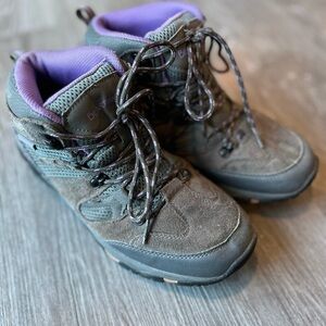 Bear Paw ladies boots size 9.5